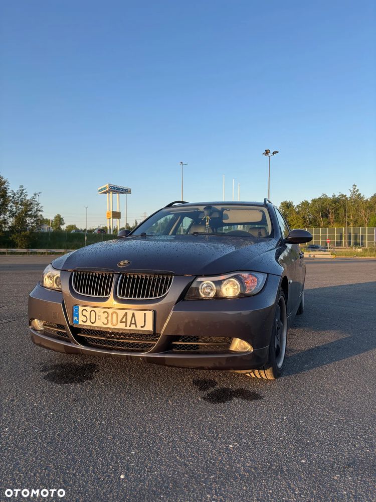 BMW Seria 3 320d DPF - 1
