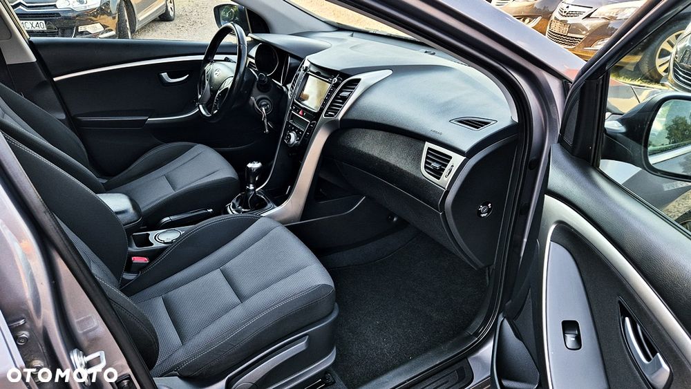 Hyundai i30 1.6 GDI Premium - 36
