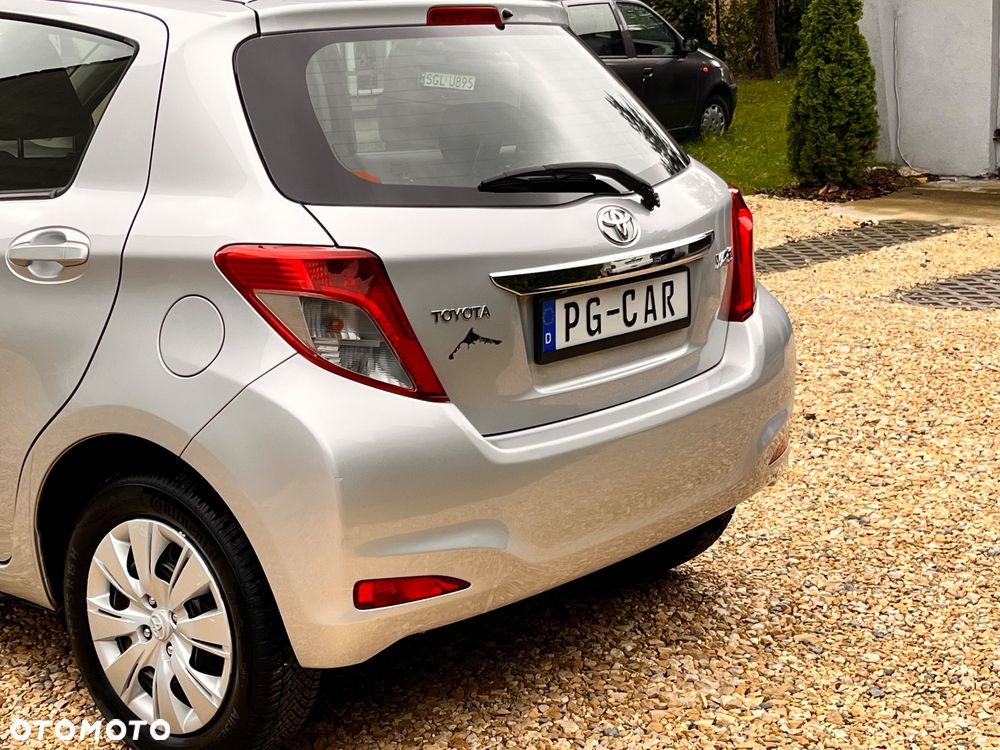 Toyota Yaris 2011 photo 5