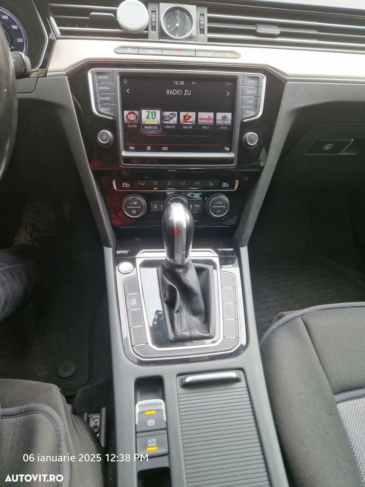 Volkswagen Passat 2.0 TDI SCR DSG Highline - 18