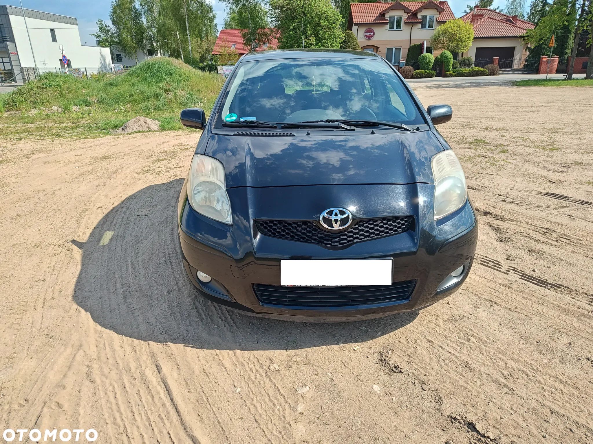 Toyota Yaris - 1