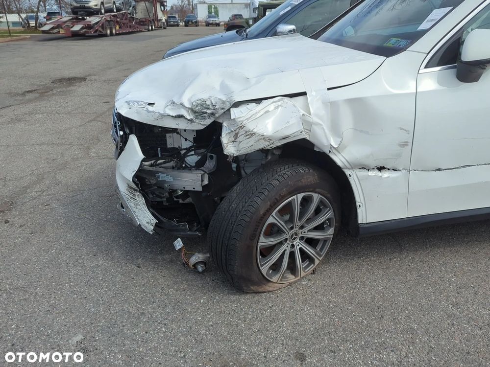 Mercedes-Benz GLC 300 4Matic 9G-TRONIC Avantgarde Advanced - 4