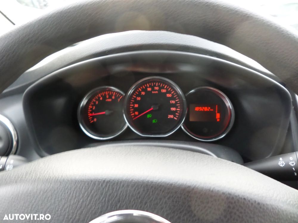 Dacia Sandero 1.5 dCI Laureate - 28