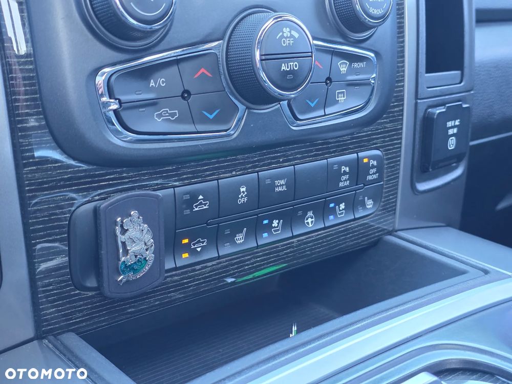 RAM 1500 - 17