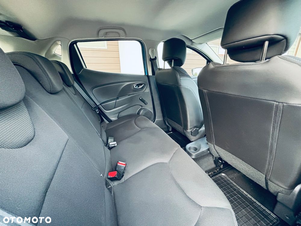 Renault Clio - 25