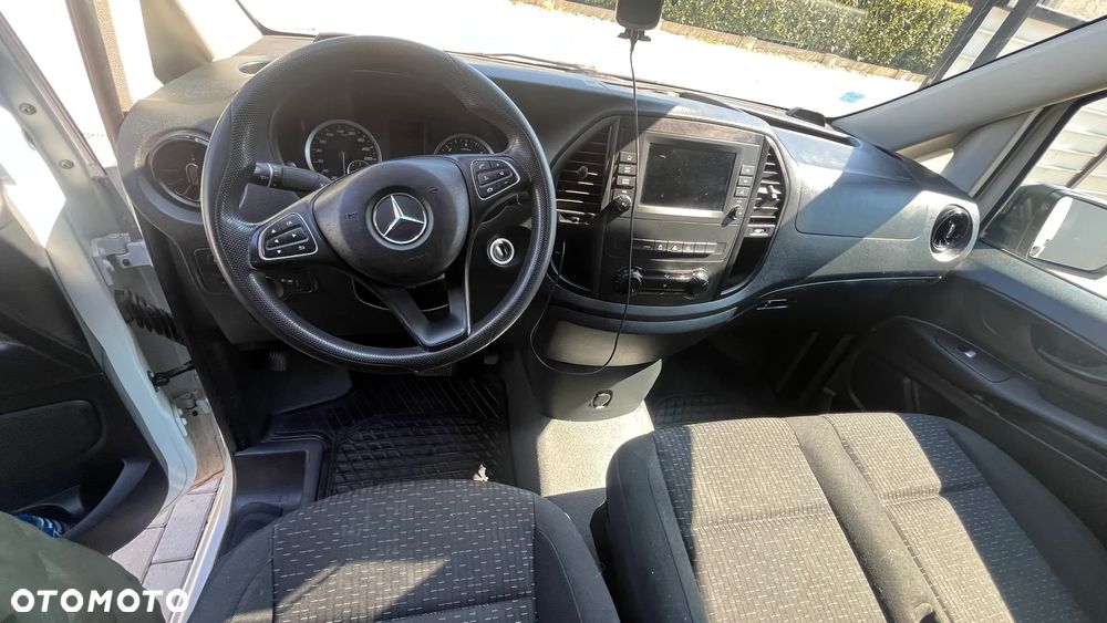 Mercedes-Benz Vito - 10