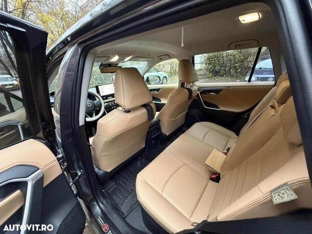 Toyota RAV4 2.5 Hybrid VVT-iE 4x4 Luxury - 6