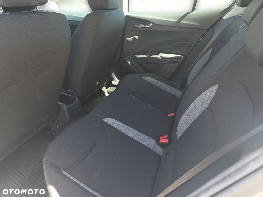 Skoda Fabia 1.0 TSI Active - 12