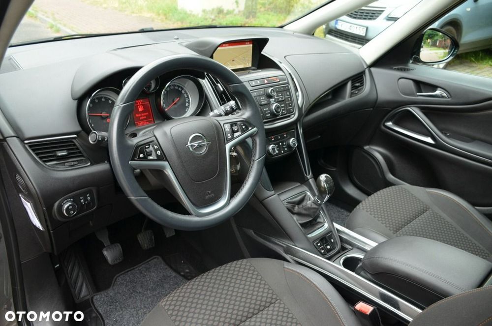Opel Zafira - 22