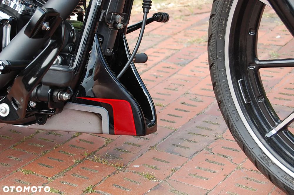 Harley-Davidson FXSB Breakout - 7