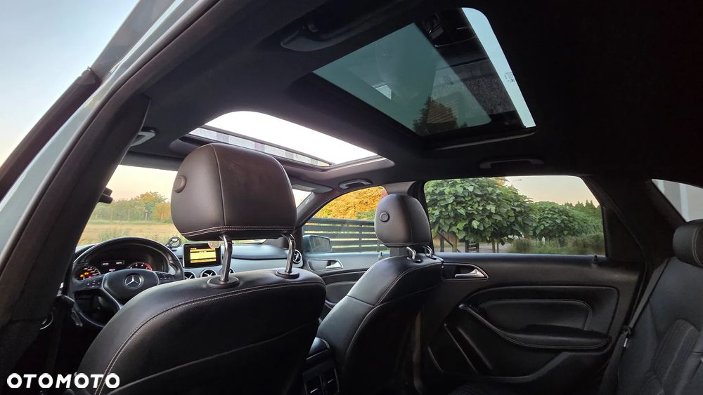 Mercedes-Benz Klasa B 200 (BlueEFFICIENCY) - 36