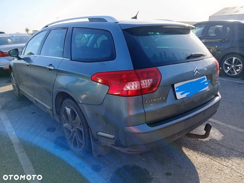 Citroën C5 HDi 135 Exclusive - 4