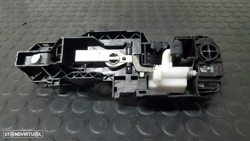 PUXADOR EXTERIOR FRENTE DIREITO RENAULT MEGANE III BERLINA 5 P BOSE EDITION - 4