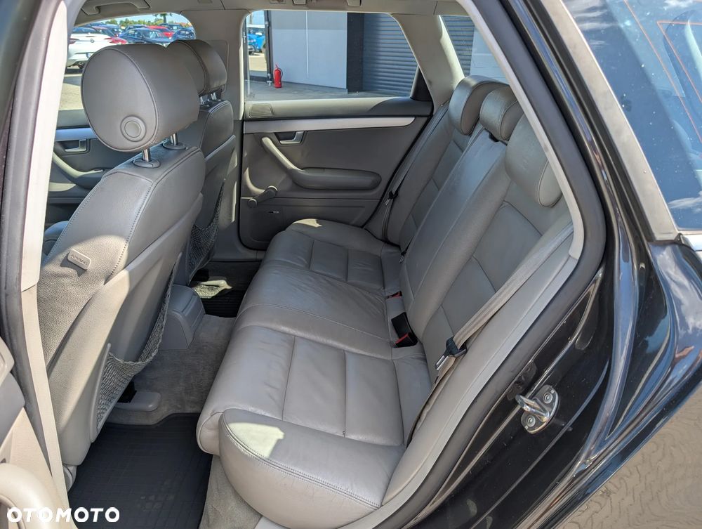 Audi A4 Avant 2.0 TDI DPF multitronic - 36
