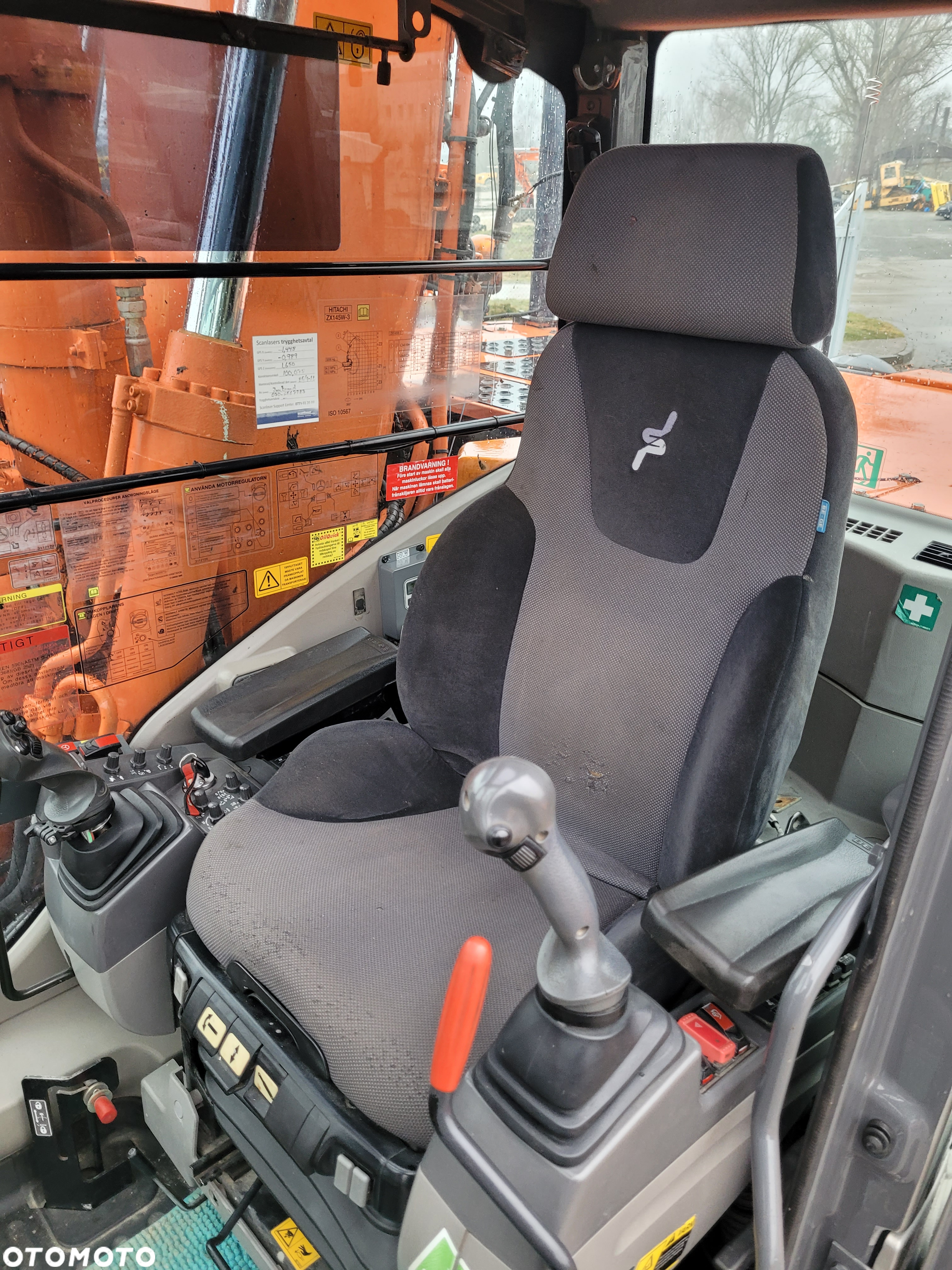 Hitachi ZAXIS 145 W - 3 - 24