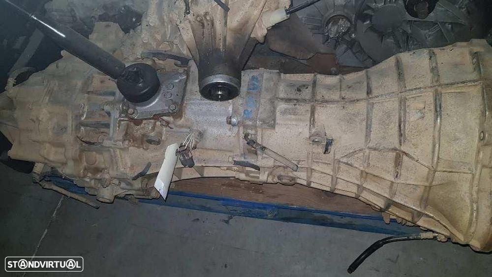 CAIXA DE VELOCIDADES NISSAN PICKUP D22 - 1