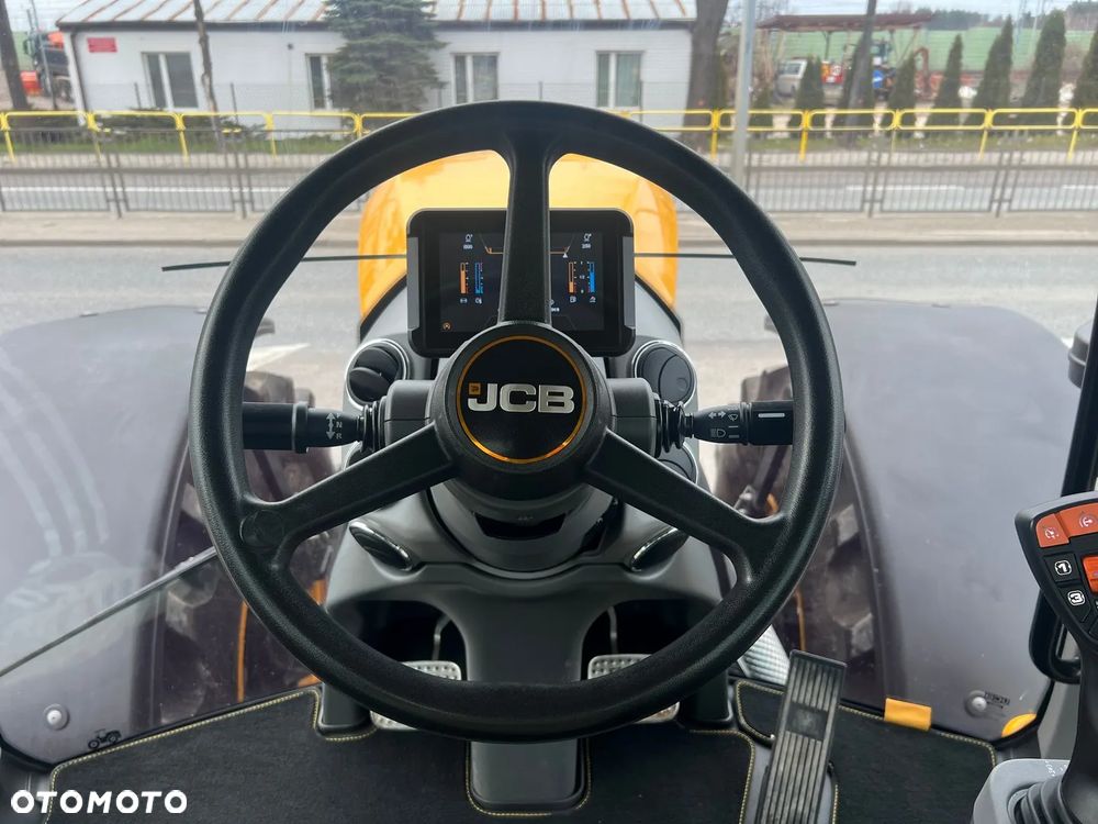 JCB Fastrac 4220 ICON | DEMO |220 KM |2022 ROK - 28