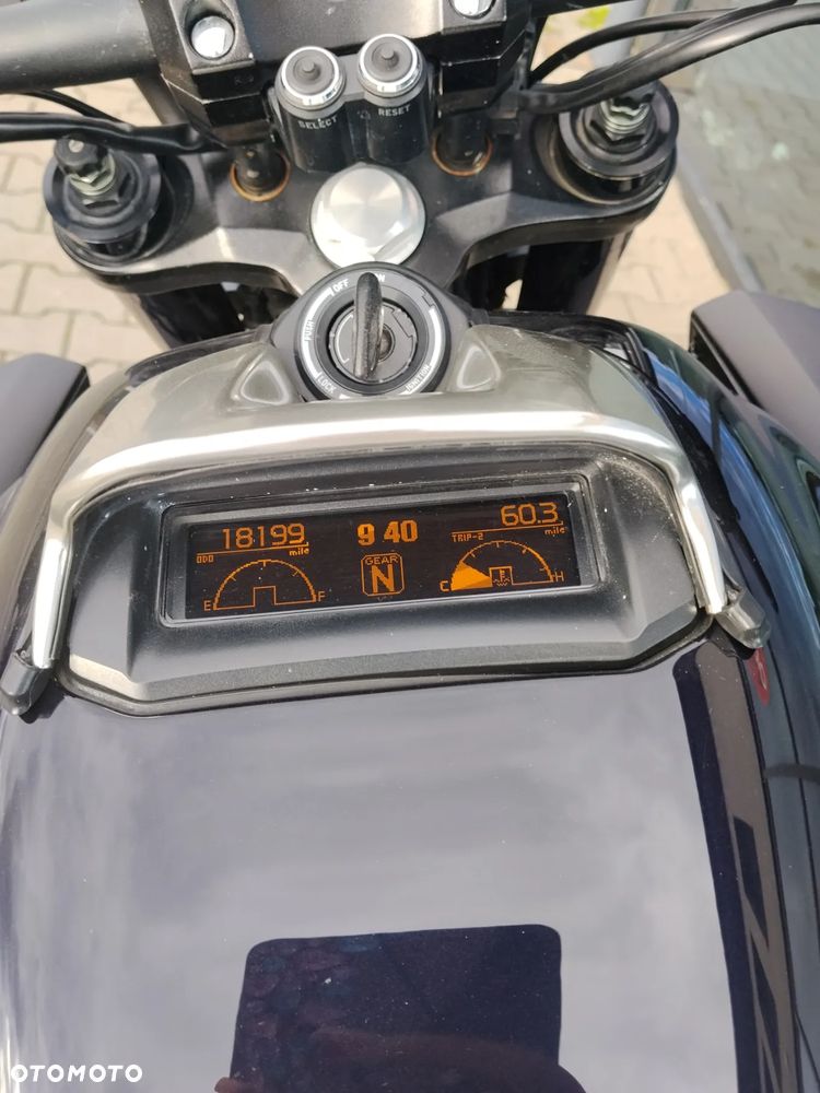 Yamaha V-MAX - 23