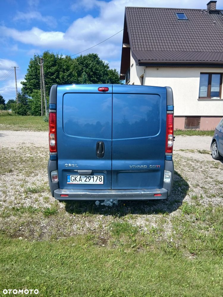 Opel Vivaro L2H1 2.9t - 4