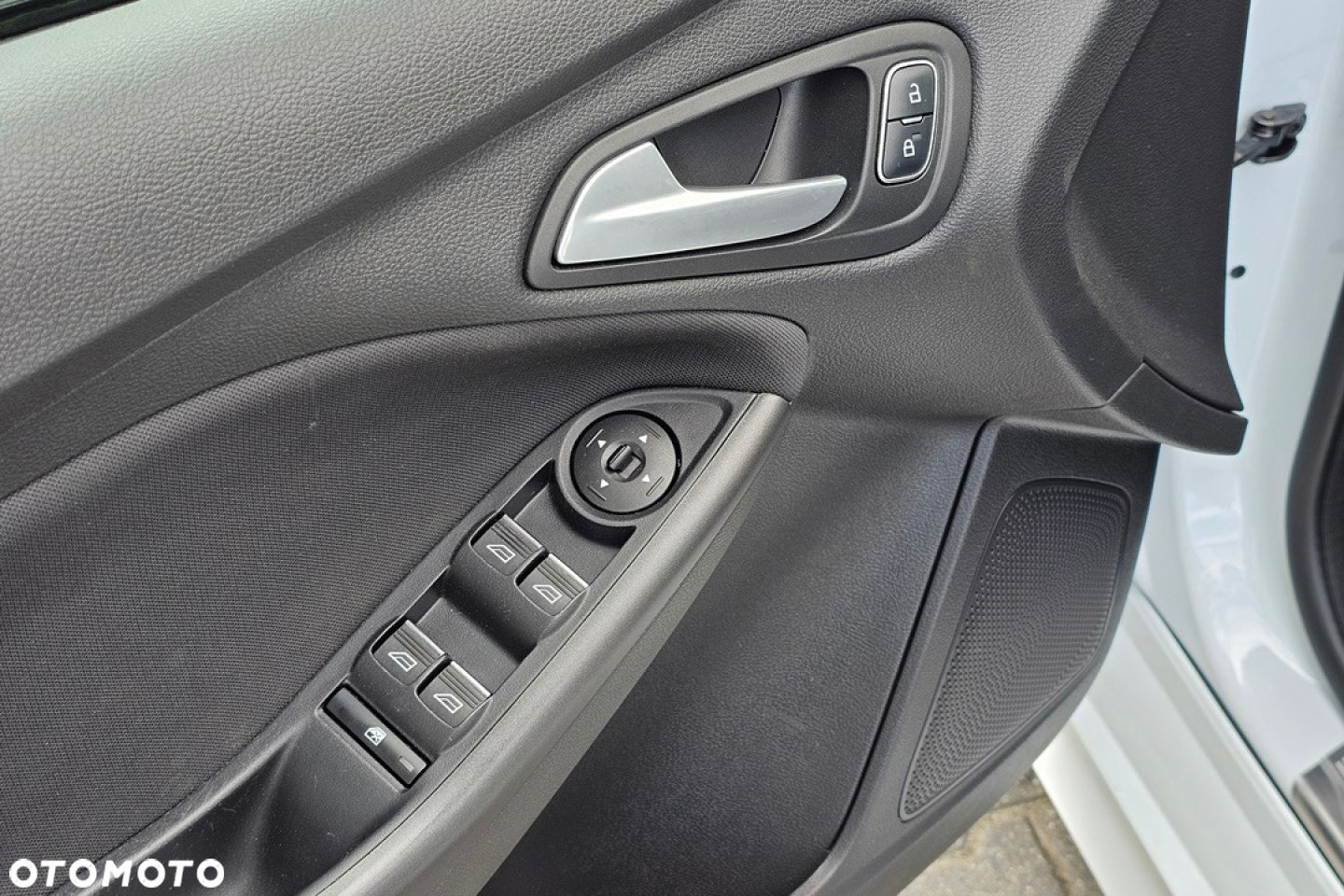 Ford Focus - 23