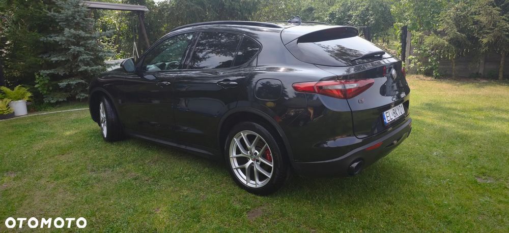 Alfa Romeo Stelvio 2.0 Turbo 16V AT8-Q4 First Edition - 2
