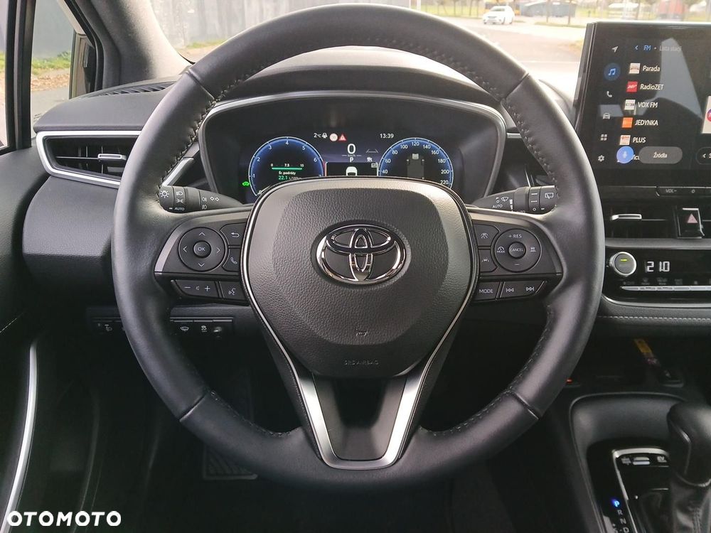 Toyota Corolla 2.0 Hybrid Comfort - 24