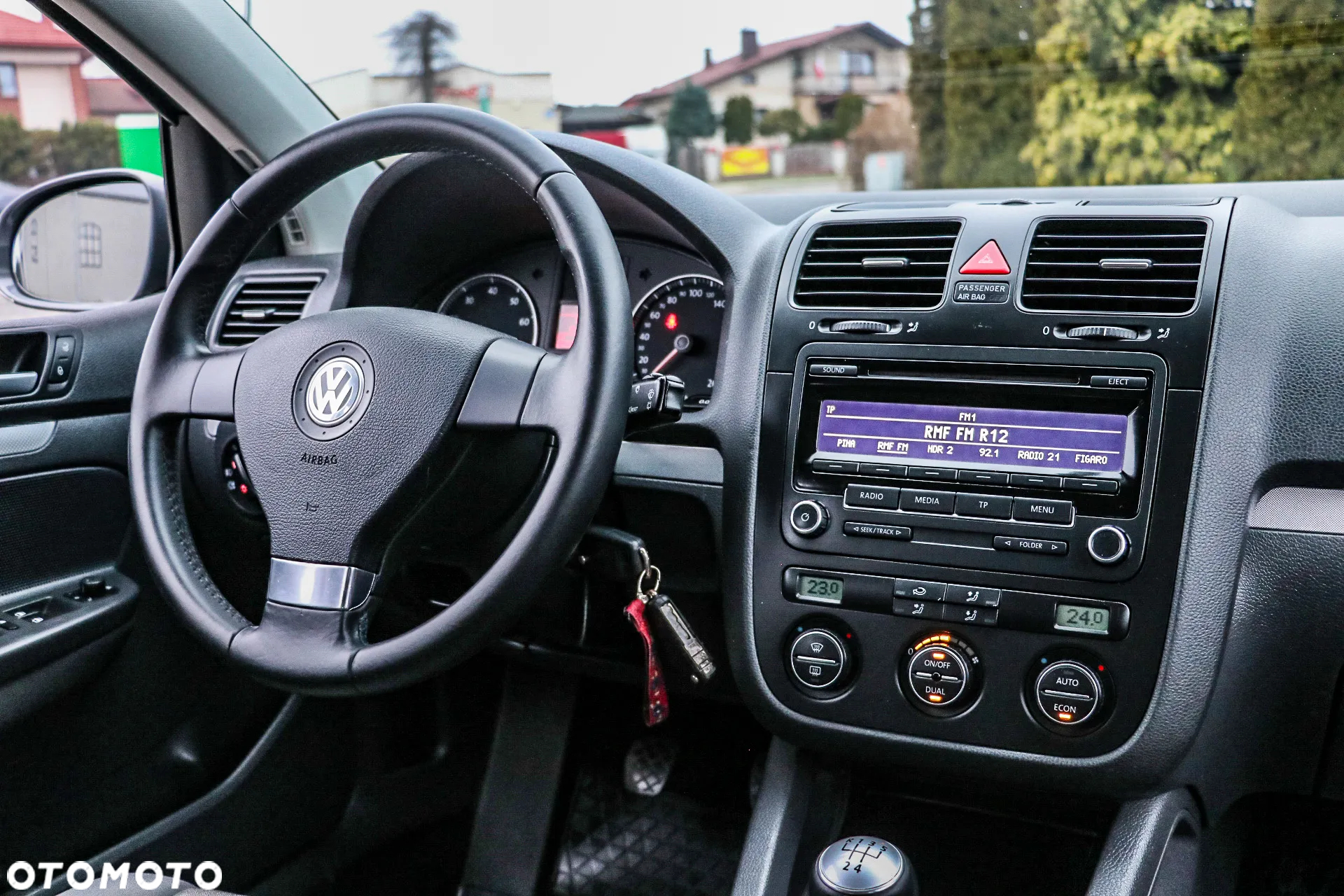 Volkswagen Golf 1.6 Tour Edition - 32