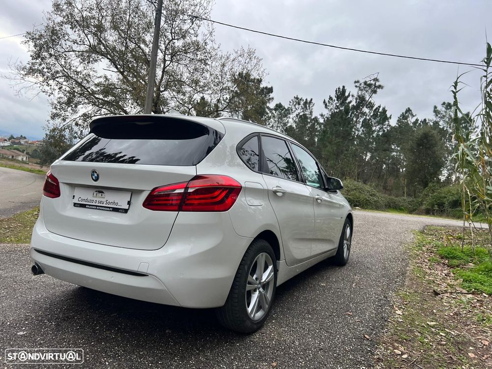 BMW 216 Active Tourer d Line Sport Auto - 32