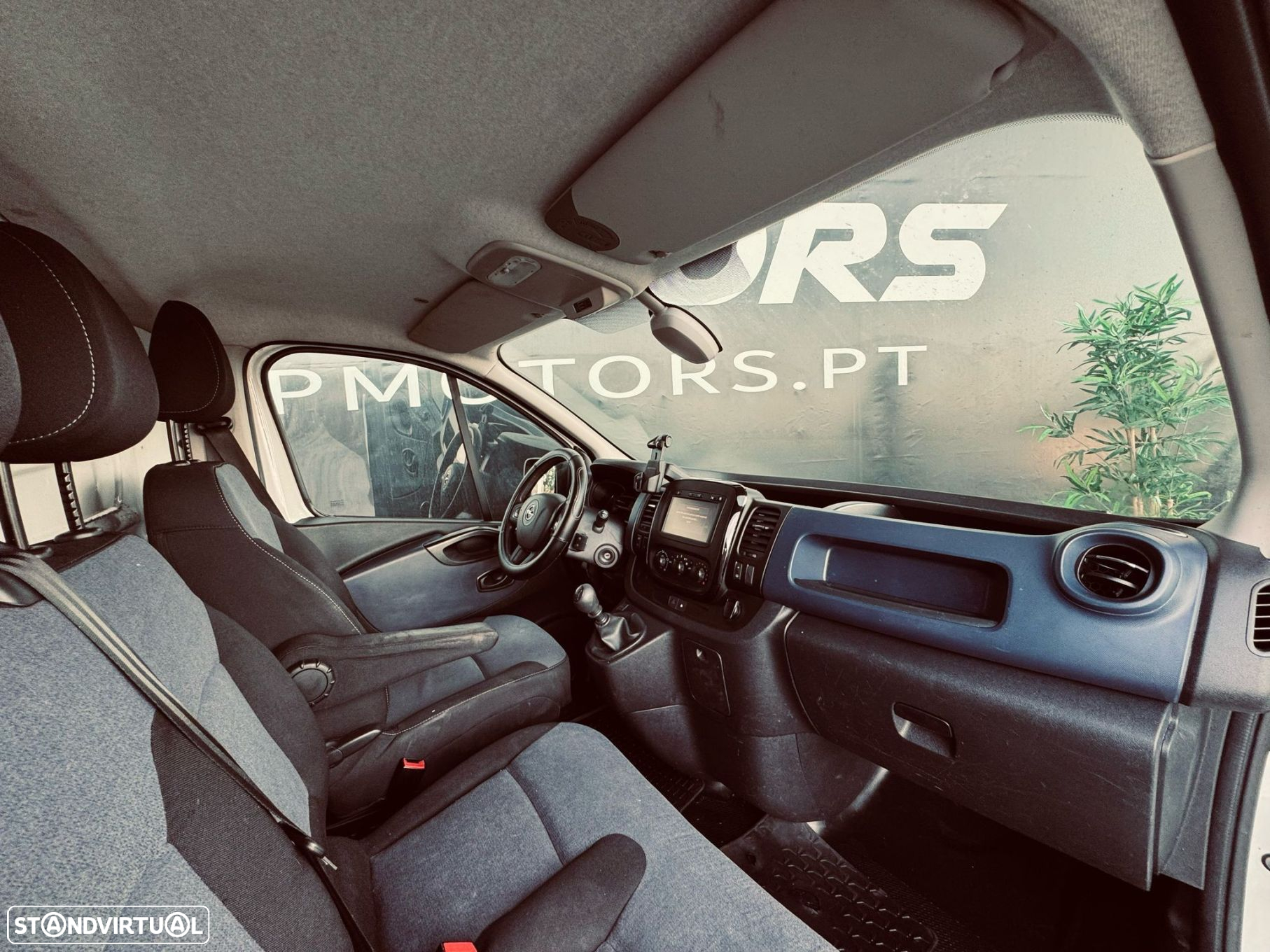 Opel Vivaro - 15