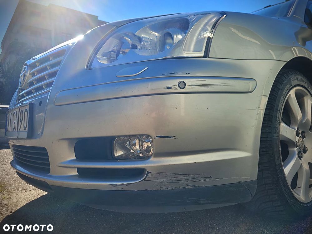 Toyota Avensis - 40
