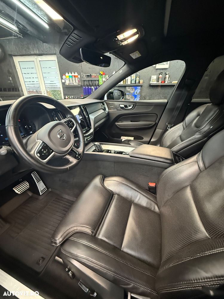 Volvo XC 60 B5 B AWD Geartronic RDesign - 15