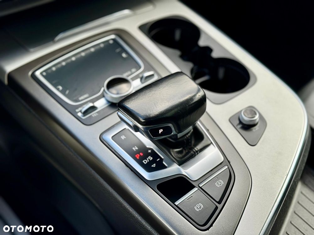 Audi Q7 3.0 TDI ultra Quattro Tiptronic - 26