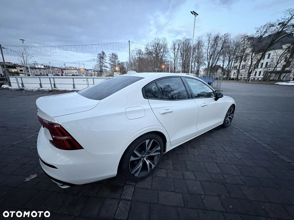 Volvo S60 T4 R-Design - 6