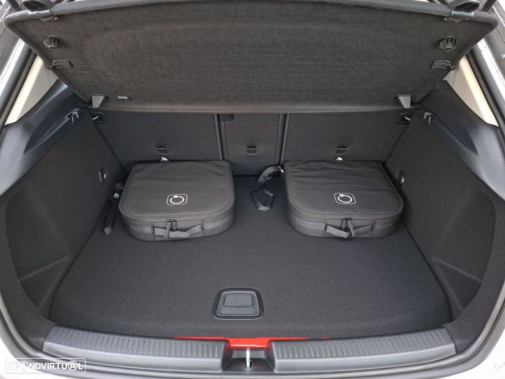 Mercedes-Benz A 250 e - 27