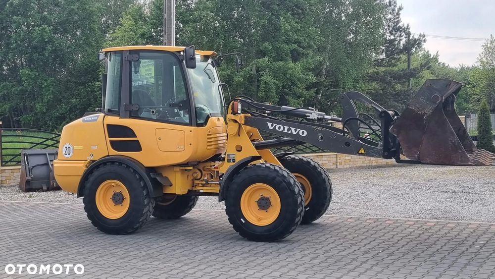 Volvo L25F/ 2635Mth/ Maszyna sprowadzona/ - 4