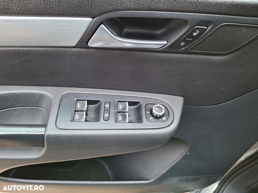 VOLKSWAGEN Sharan 2013 — imagine 23