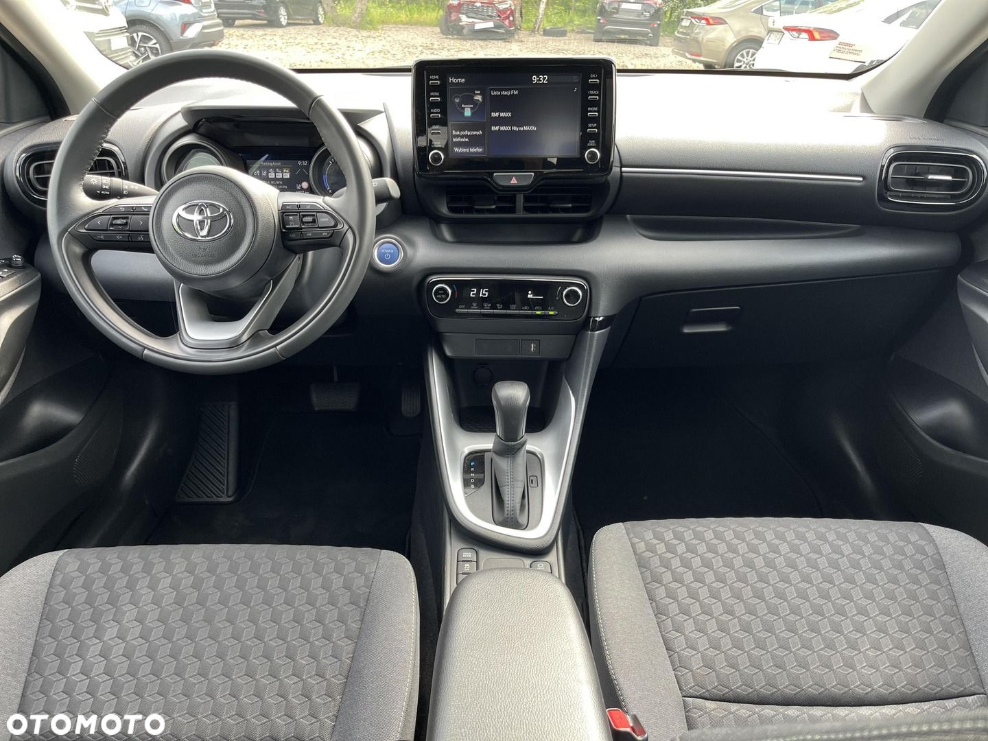Toyota Yaris Hybrid 1.5 Style - 13
