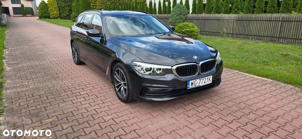BMW Seria 5 530d xDrive - 4