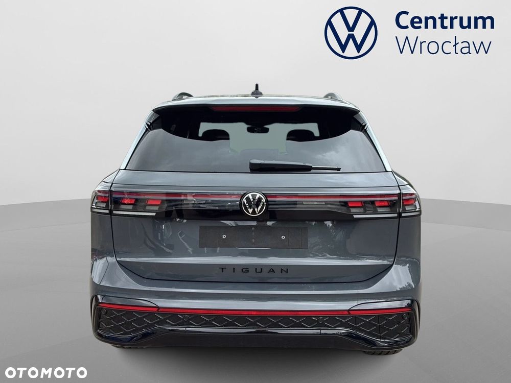 Volkswagen Tiguan - 10