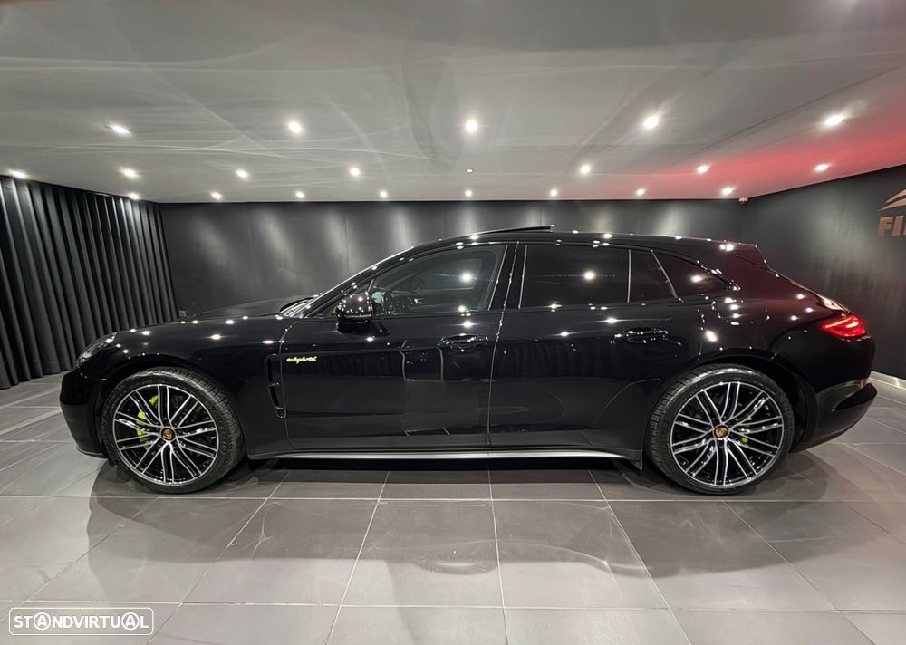 Porsche Panamera Sport Turismo 4 E-Hybrid - 4
