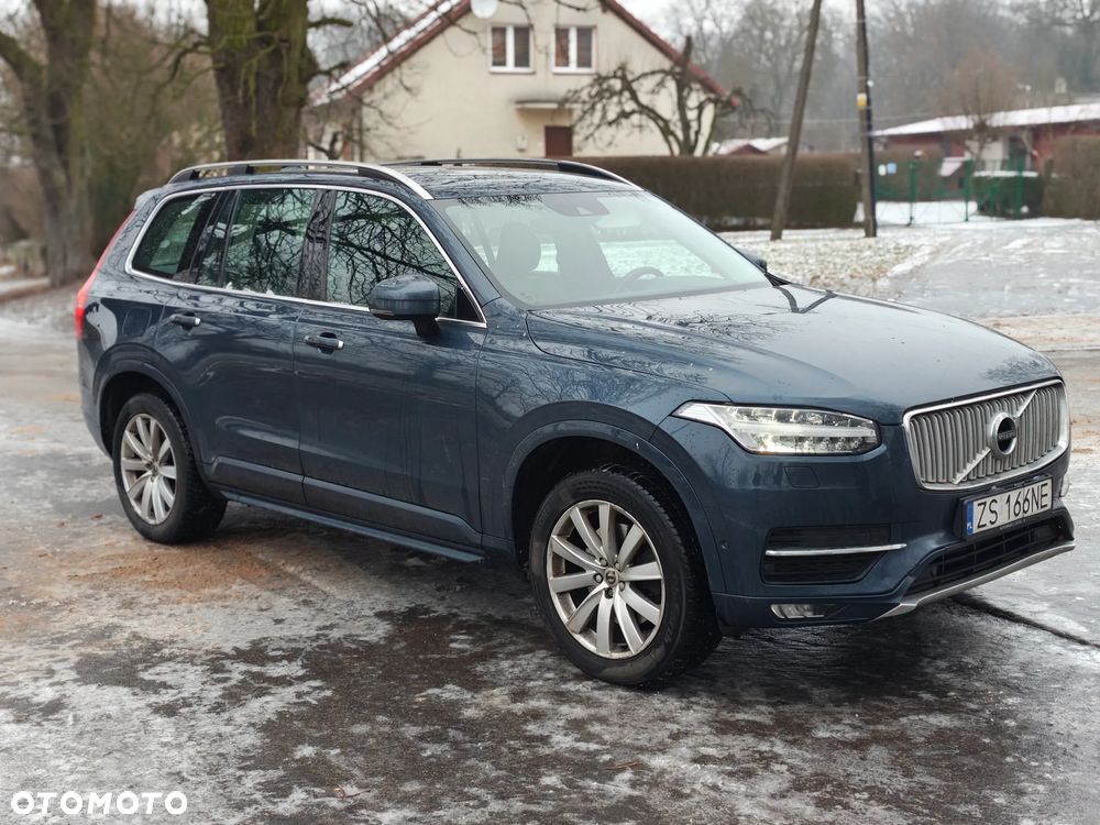 Volvo XC 90 D5 AWD Momentum - 2
