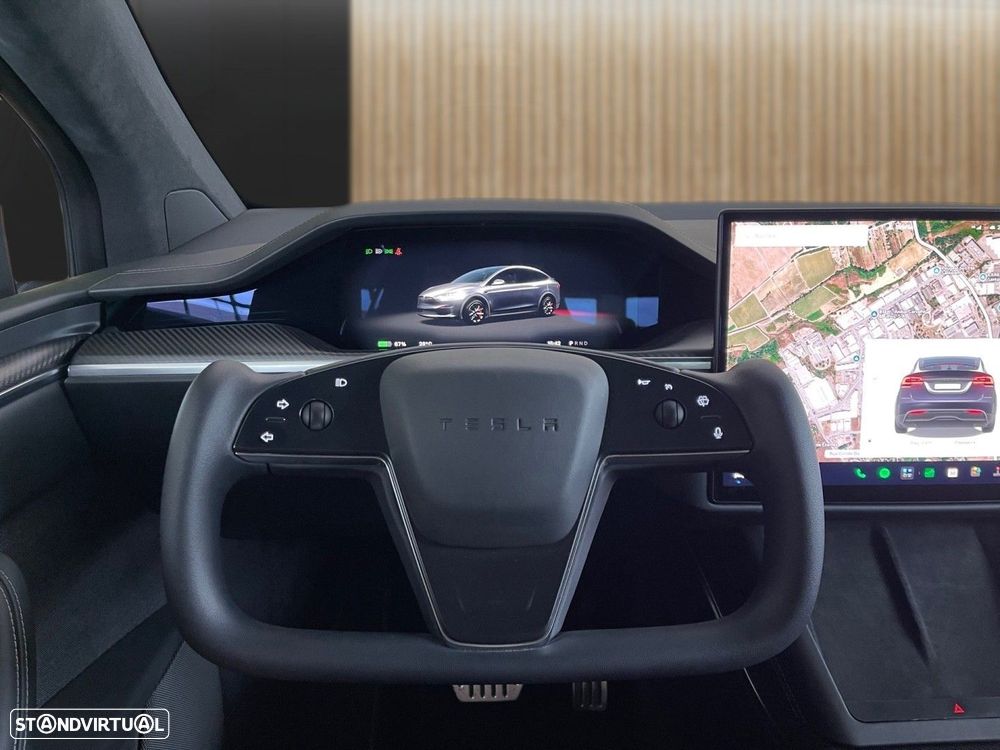 Tesla Model X Plaid - 2