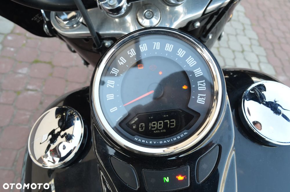Harley-Davidson Softail Heritage Classic - 12