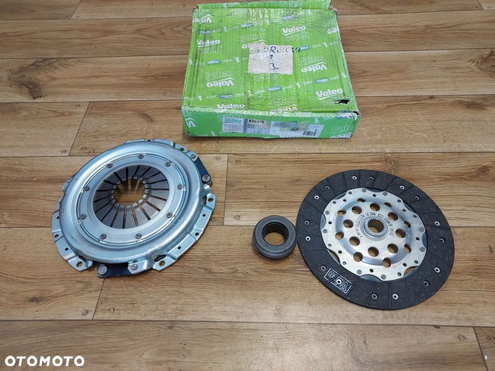 SPRZĘGŁO KPL.228mm AUDI A4 B6; SKODA SUPERB I; VW PASSAT B5, PASSAT B5.5 1.9D 02.00-03.08 - 1