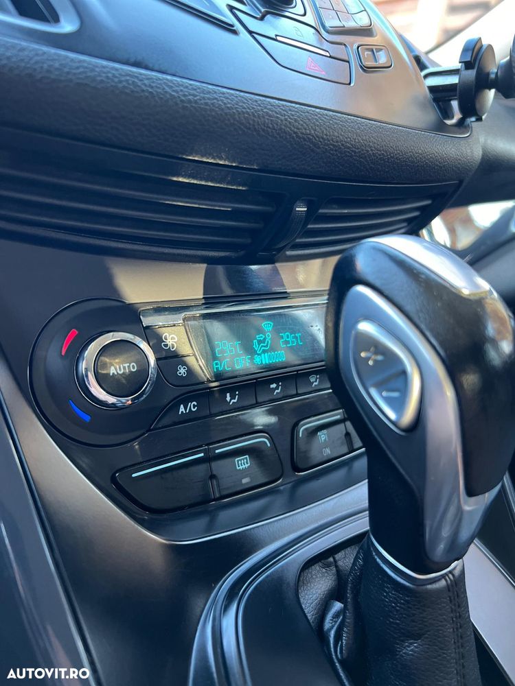 Ford Kuga 2.0 TDCi 4WD Powershift Titanium - 13