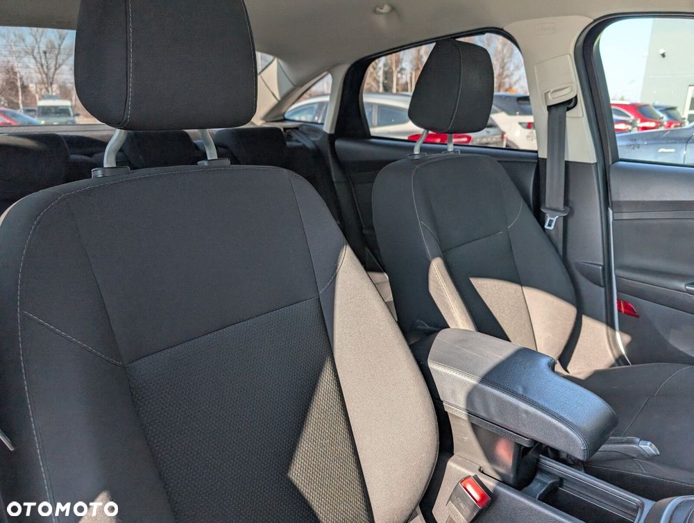 Ford Focus 1.6 Trend - 14