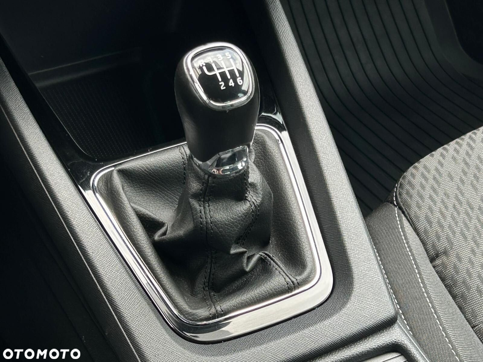 Skoda Octavia 1.5 TSI ACT Style - 25
