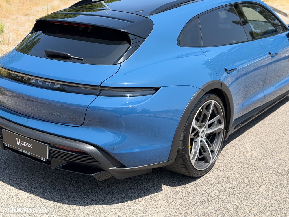 Porsche Taycan Cross Turismo Turbo - 13