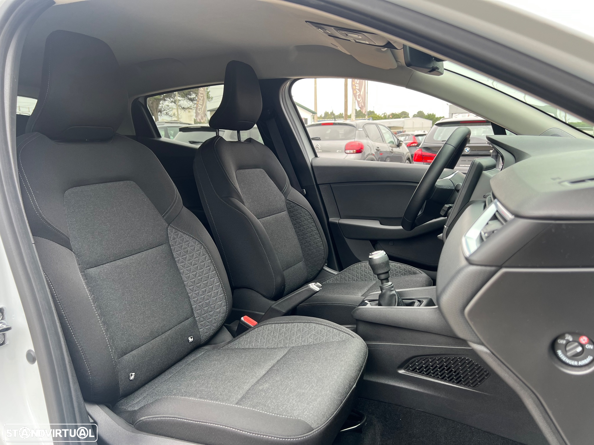 Renault Clio 1.0 TCe Evolution - 16