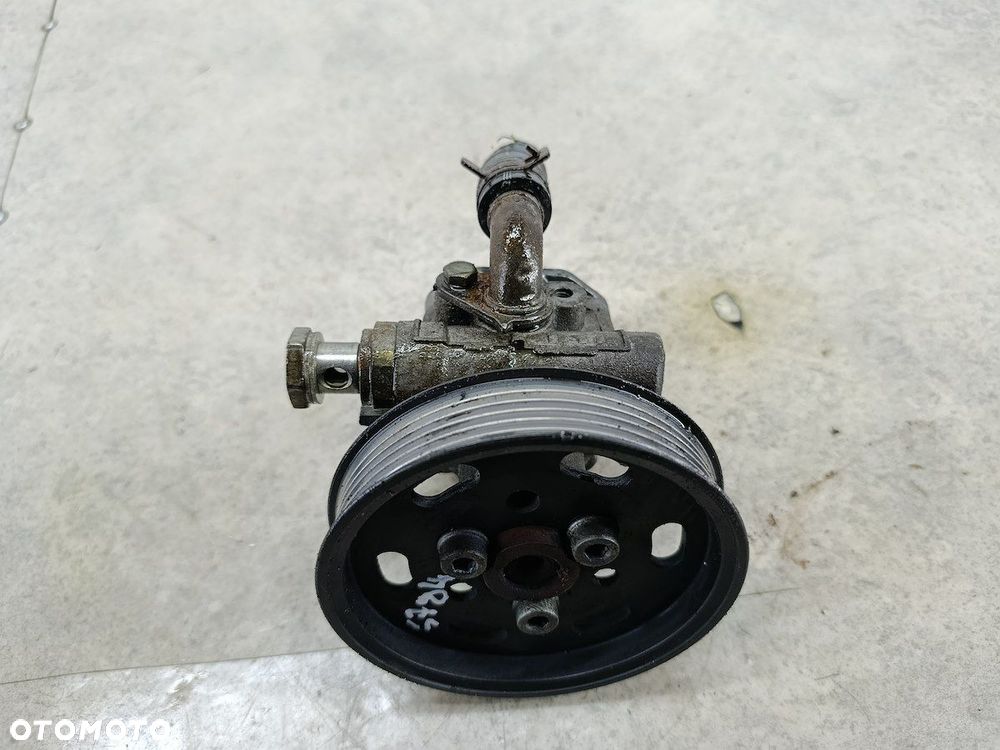 POMPA WSPOMAGANIA VW GOLF IV 1J0422154A KYB 1.9 TDI - 7